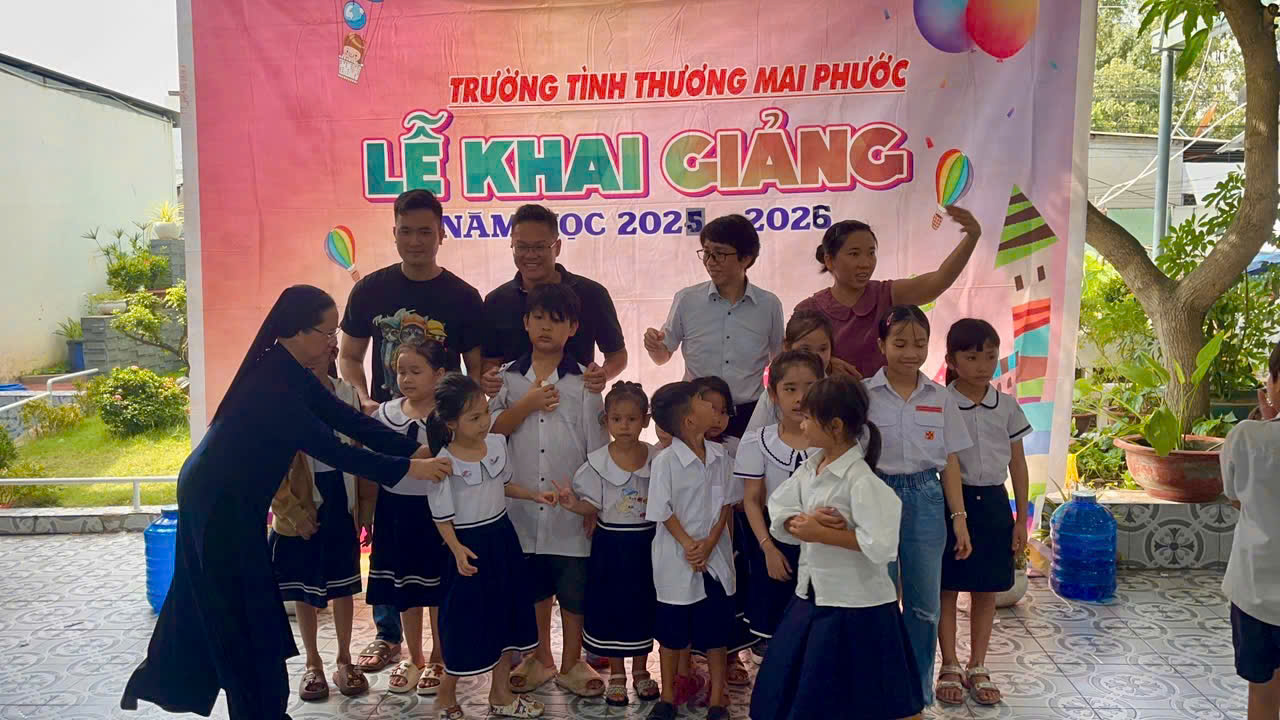 Công ty Cổ phần Đầu tư Mỹ Nga Trao Tặng Sữa Vinamilk – Tiếp Sức Cho Các Em Nhỏ Trong Năm Học Mới